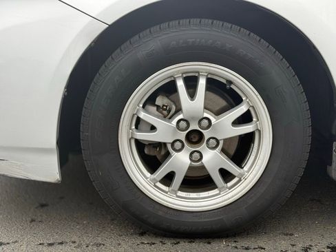 Used 2010 Toyota Prius Five image 9