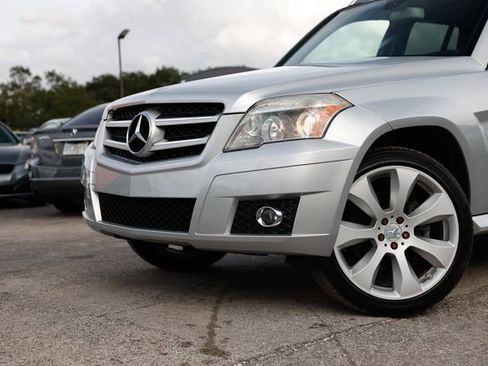 Used 2010 Mercedes-Benz GLK 350 2WD w/ Multimedia Pkg image 29