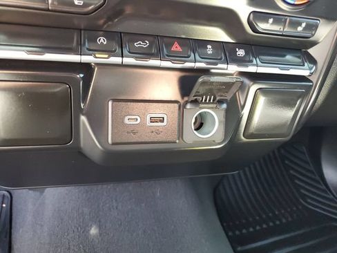 Used 2021 Chevrolet Silverado 1500 RST w/ Redline Edition RWD image 25