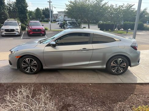 Used 2016 Honda Civic EX-T image 4