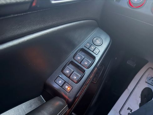 Used 2015 GMC Yukon XL SLT image 33