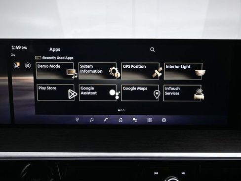 Used 2025 INFINITI QX80 Sensory image 18