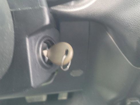 Used 2014 Jeep Wrangler Sport image 13