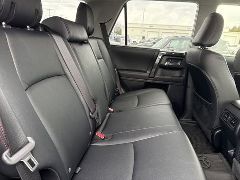 Used 2024 Toyota 4Runner TRD Off-Road Premium image 13
