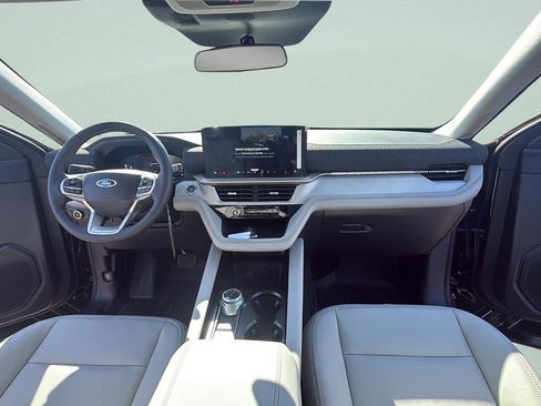 New 2026 Ford Explorer Active AWD/4WD image 15