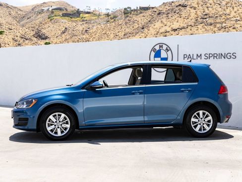 Used 2016 Volkswagen Golf S FWD image 3