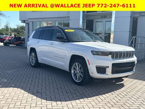 Used 2025 Jeep Grand Cherokee L Summit AWD/4WD image 4