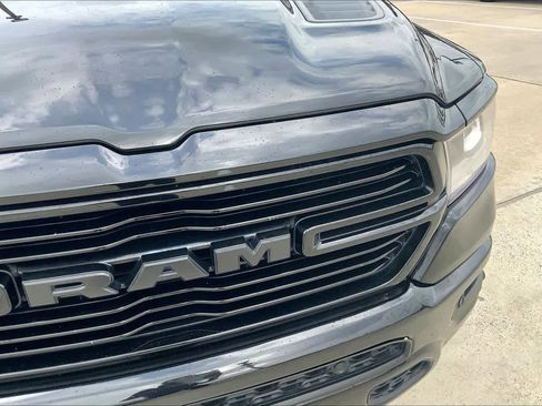 Used 2019 RAM 1500 Laramie image 28