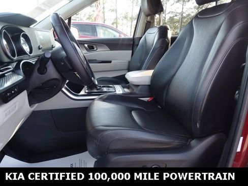 Used 2024 Kia Carnival LX image 21