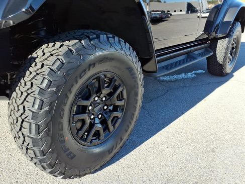 New 2025 Ford Bronco Raptor image 19