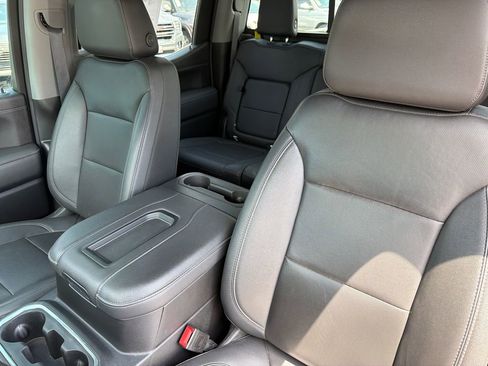 Used 2021 GMC Sierra 1500 SLT AWD/4WD image 40