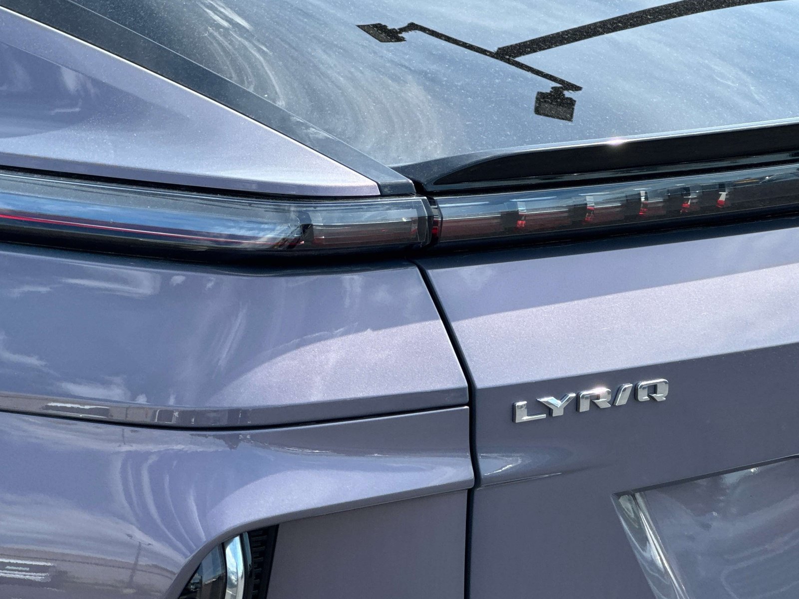 Used 2024 Cadillac Lyriq Luxury AWD/4WD image 28