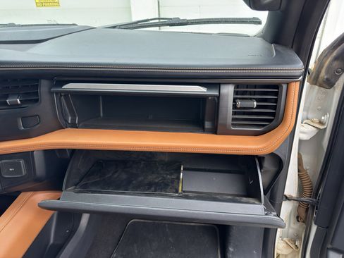 Used 2023 Ford Expedition Max Platinum AWD/4WD image 33