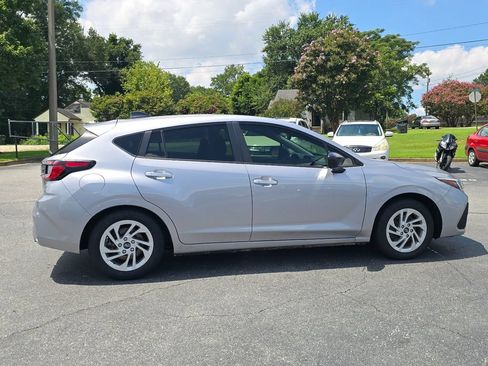 Used 2024 Subaru Impreza 2.0i AWD/4WD image 2