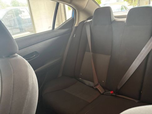 Used 2025 Nissan Sentra SV FWD image 38