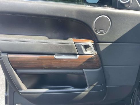 Used 2016 Land Rover Range Rover HSE AWD/4WD image 16