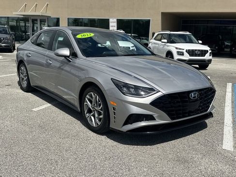 Certified 2023 Hyundai Sonata SEL w/ Convenience Package image 4