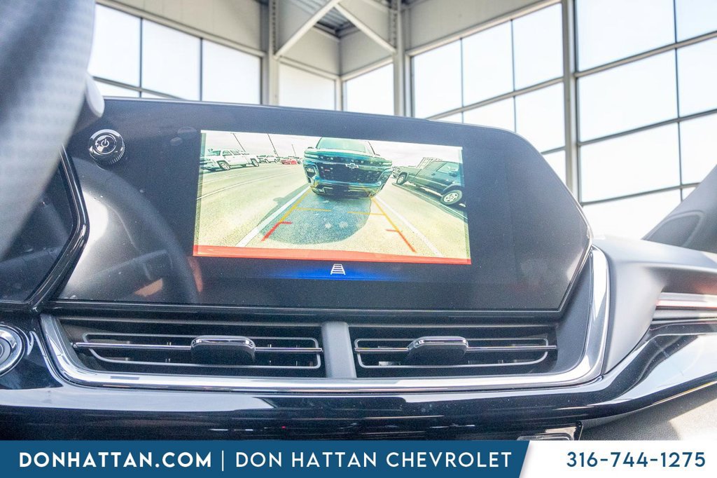 New 2026 Chevrolet Trax RS w/ Sunroof Package FWD image 8