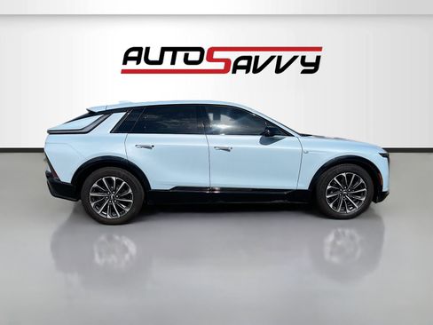 Used 2025 Cadillac Lyriq Sport RWD image 8