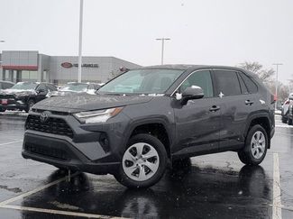 Used 2025 Toyota RAV4 LE video 2