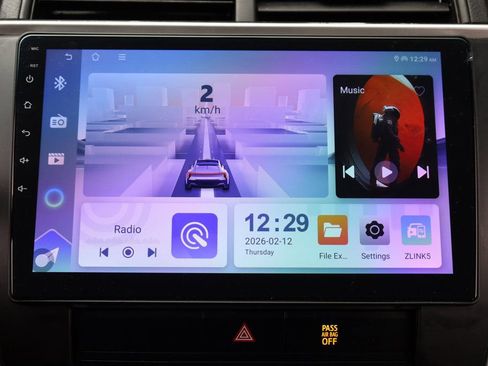 Used 2016 Toyota Camry SE image 33