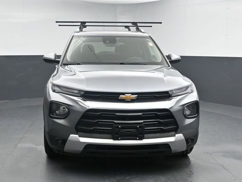 Used 2023 Chevrolet TrailBlazer LT w/ Convenience Package FWD image 3