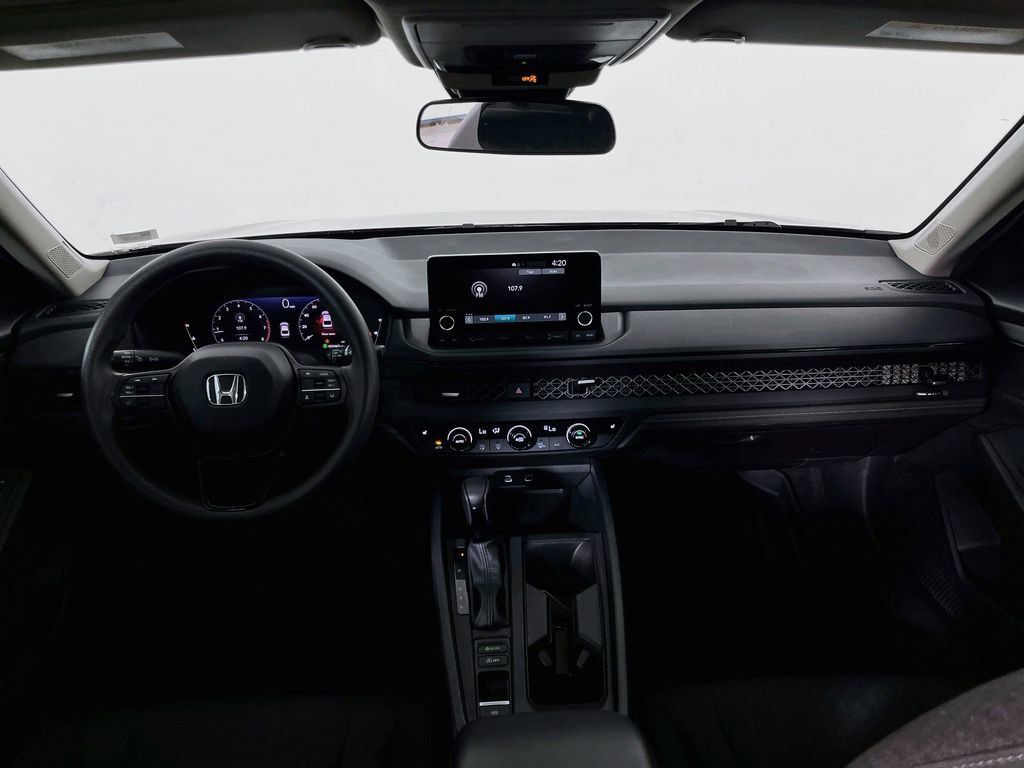 Used 2024 Honda Accord EX image 10