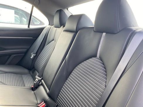 Used 2023 Toyota Camry SE image 22