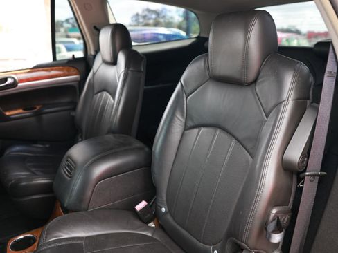 Used 2010 Buick Enclave CXL w/ Trailering Provision Package image 8