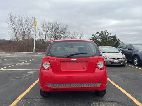 Used 2010 Chevrolet Aveo5 LS image 4