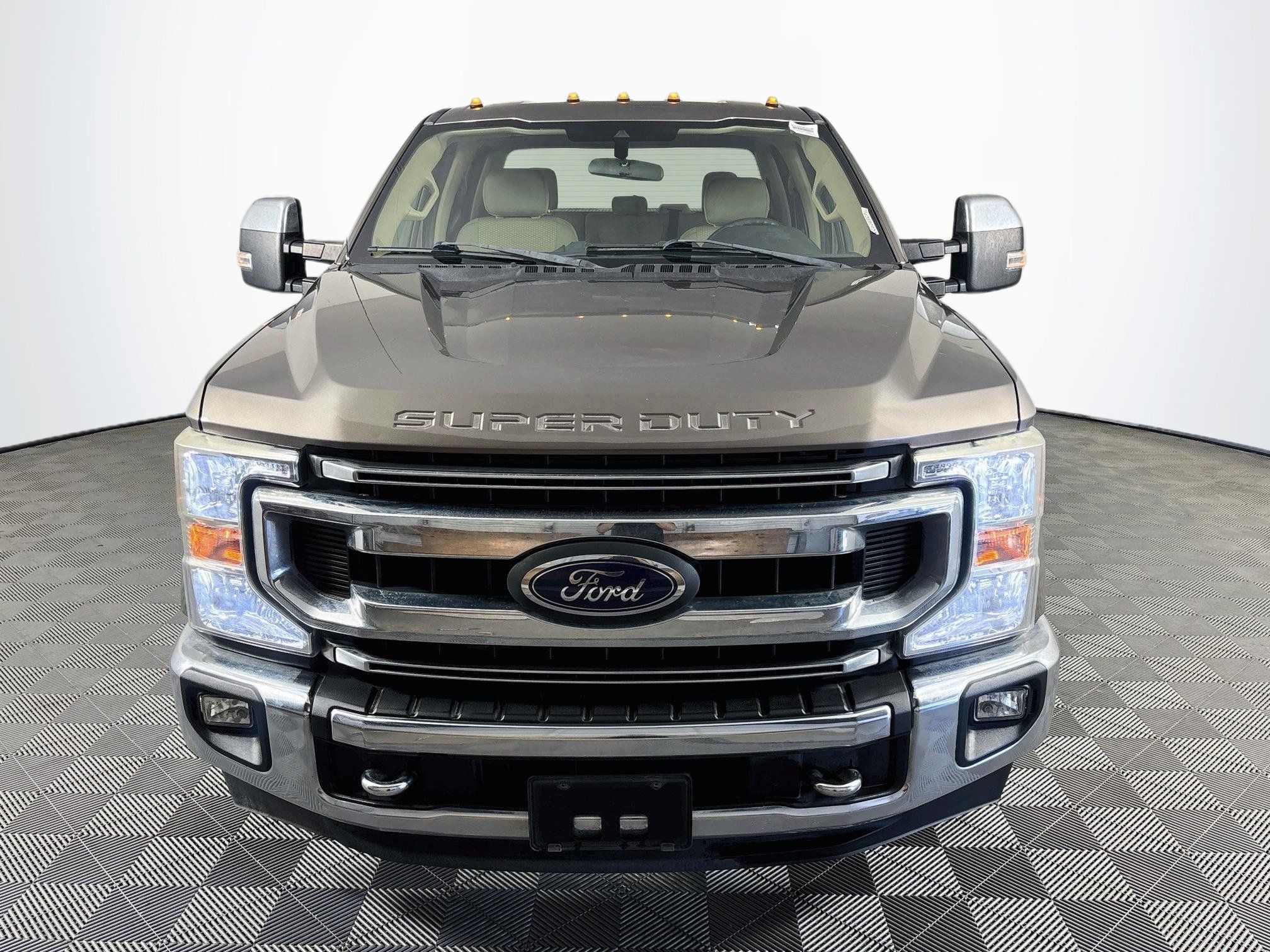 Used 2020 Ford F250 XLT w/ XLT Premium Package RWD image 2