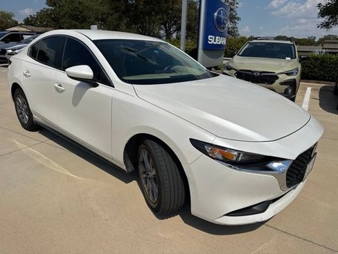 Used 2025 MAZDA MAZDA3 s FWD image 1