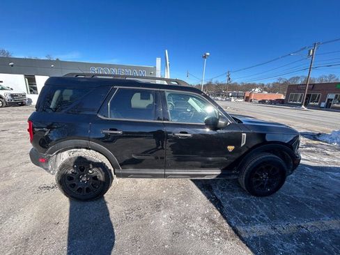 Used 2025 Ford Bronco Sport Badlands image 11