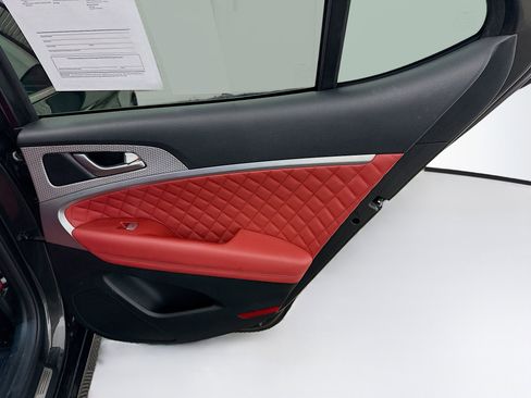 Used 2023 Genesis G70 3.3T w/ Sport Prestige Package image 33