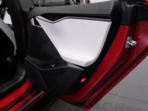 Used 2018 Tesla Model S P100D image 47