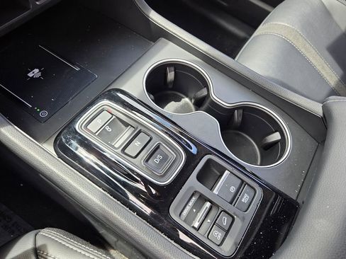Used 2025 Honda Pilot Touring image 30