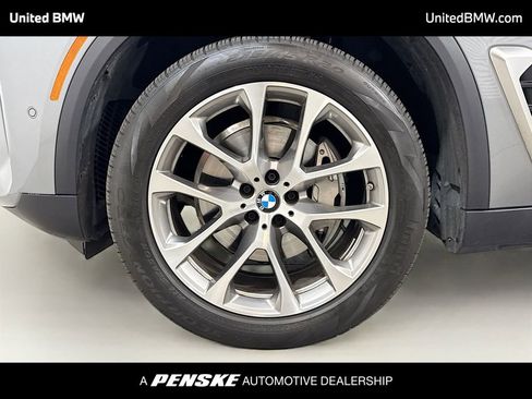 Used 2025 BMW X5 xDrive40i image 2