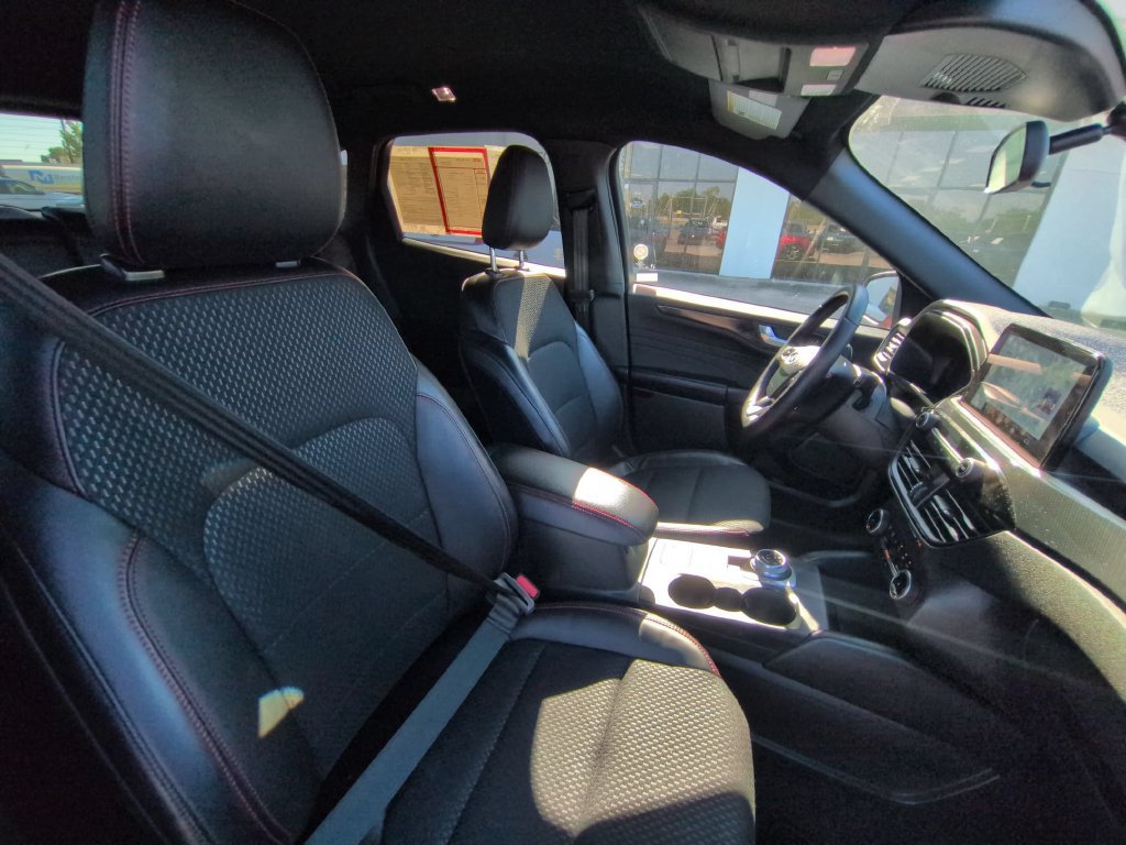 Used 2026 Ford Escape ST-Line FWD image 30