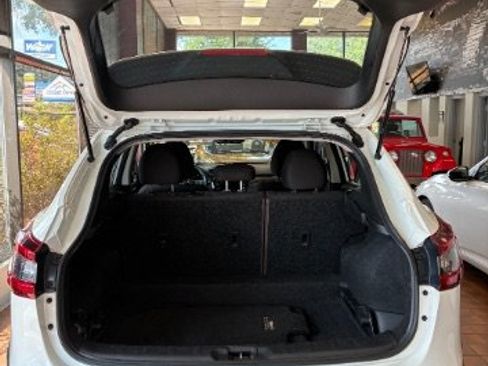 Used 2022 Nissan Rogue Sport S FWD image 13