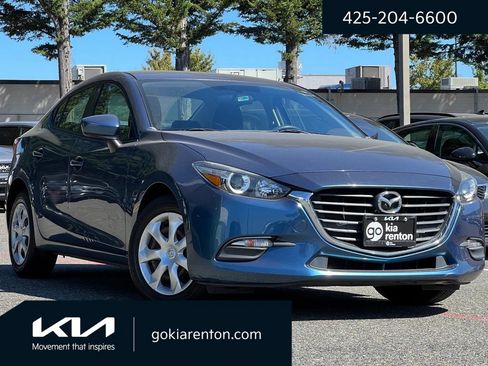 Used 2017 MAZDA MAZDA3 Sport FWD image 1