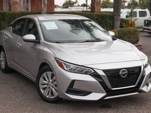 Used 2023 Nissan Sentra S image 2
