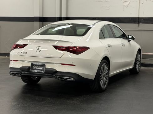 Used 2025 Mercedes-Benz CLA 250 image 12
