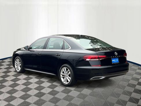 Used 2020 Volkswagen Passat 2.0T SE FWD image 4