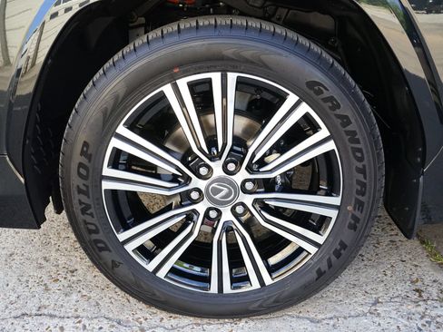 Used 2026 Lexus LX 700h Luxury AWD/4WD image 38