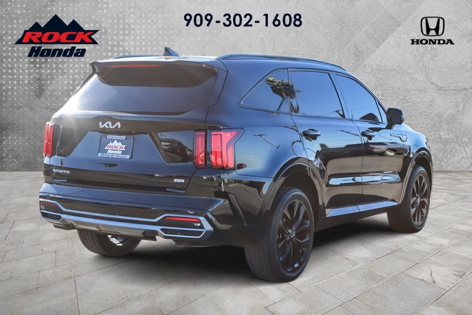 Used 2023 Kia Sorento SX AWD/4WD image 4