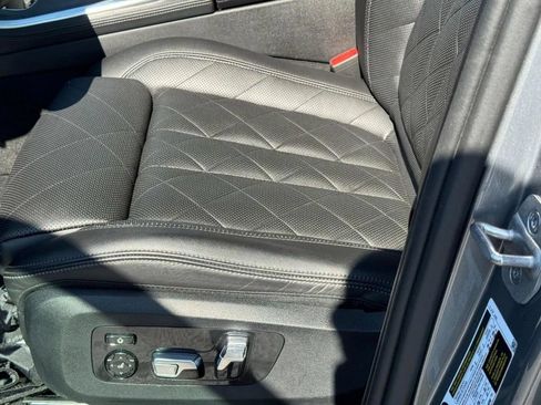Used 2024 BMW X5 xDrive40i AWD/4WD image 24