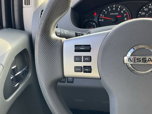 Used 2021 Nissan Frontier SV w/ Midnight Edition Floor Mats image 36