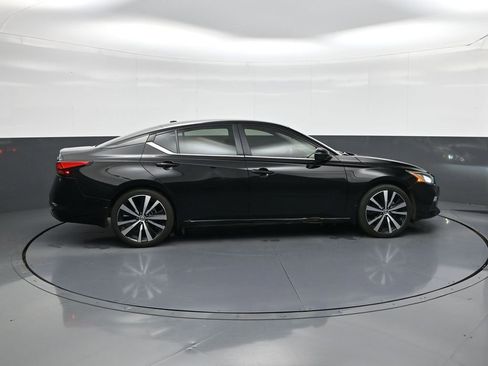 Used 2022 Nissan Altima 2.5 SR FWD image 8