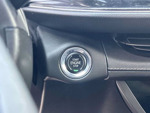 Used 2023 Buick Envision Essence AWD/4WD image 17