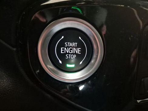 Used 2024 Chevrolet Silverado 1500 LT image 17